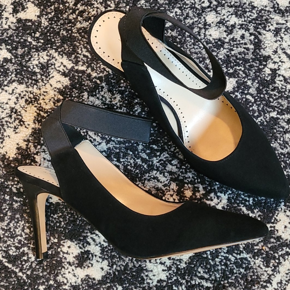 NWOT Leather suede heels